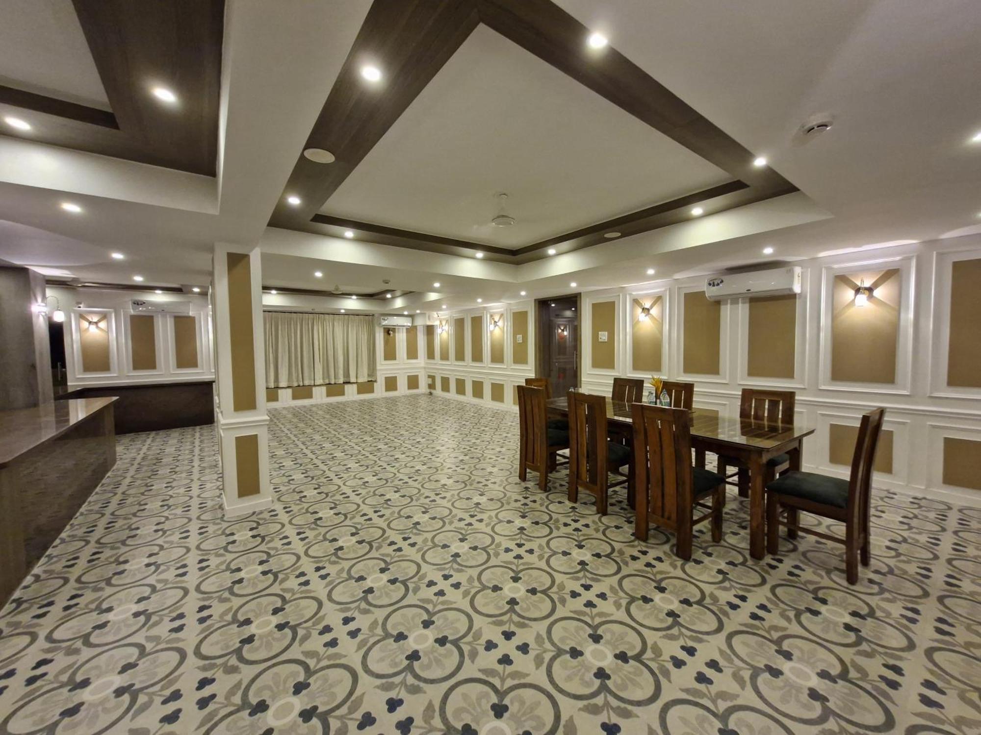 Golden Landmark Green Valley Beach Resort Dona Paula Luaran gambar
