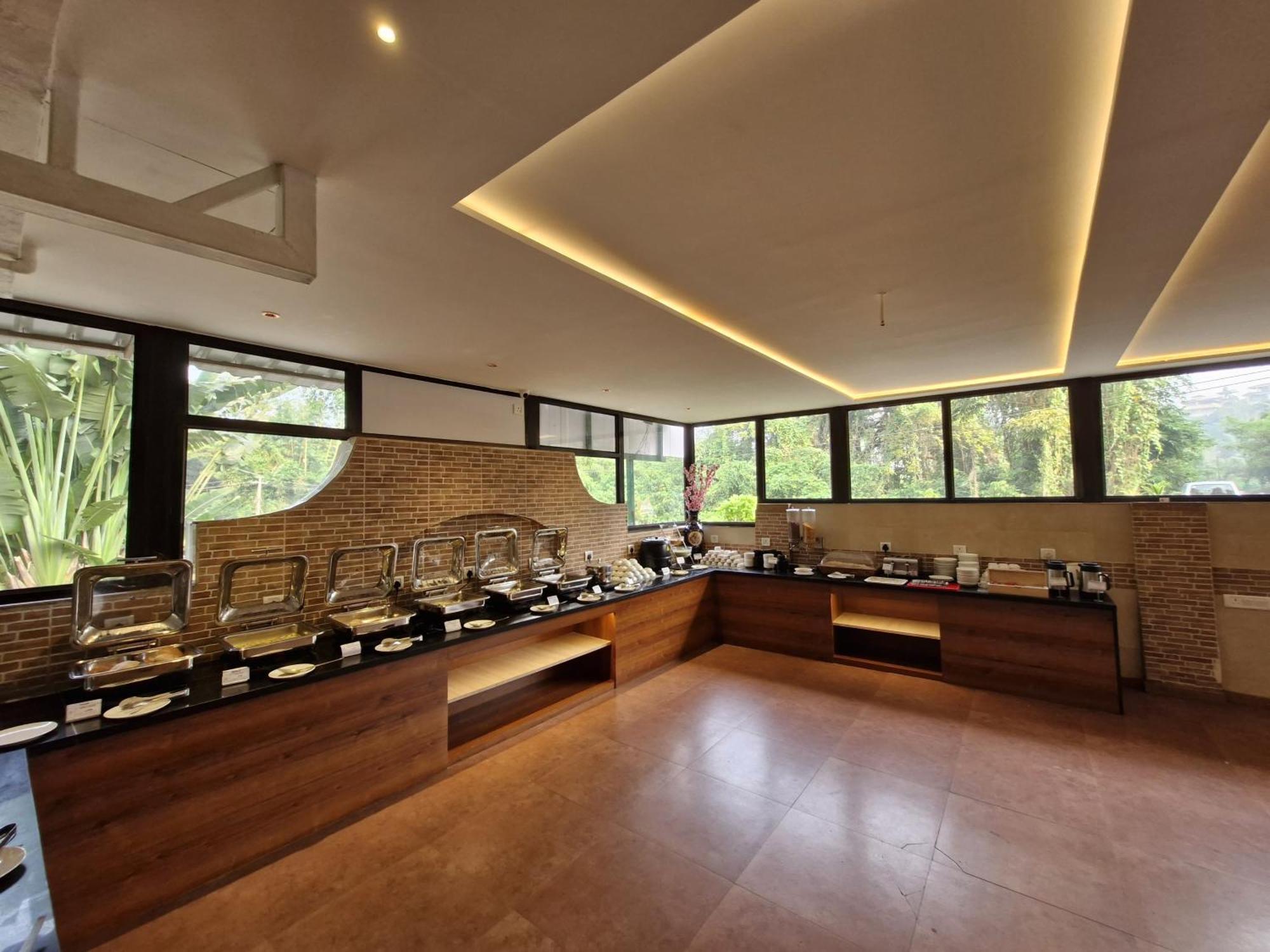 Golden Landmark Green Valley Beach Resort Dona Paula Luaran gambar
