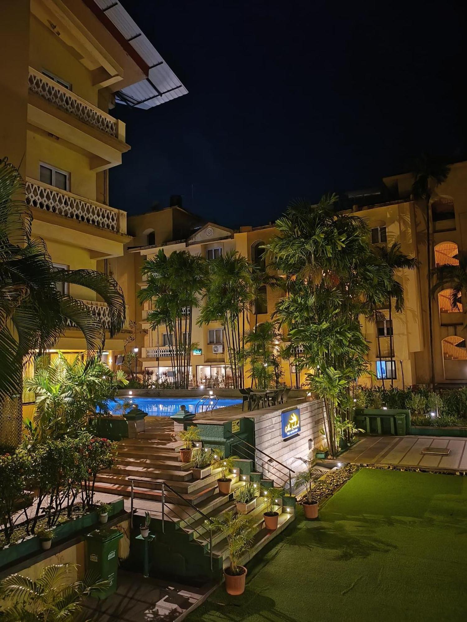 Golden Landmark Green Valley Beach Resort Dona Paula Luaran gambar