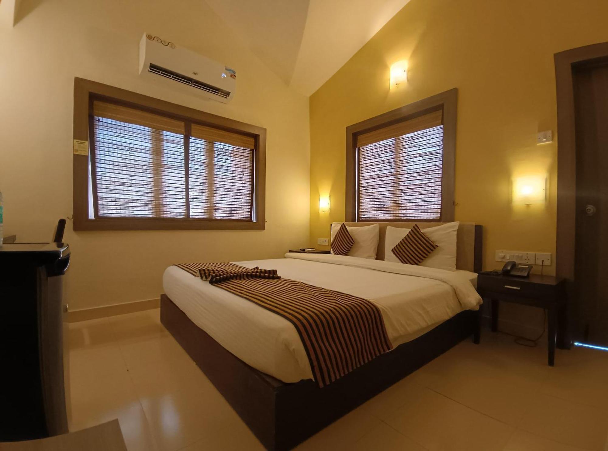 Golden Landmark Green Valley Beach Resort Dona Paula Luaran gambar