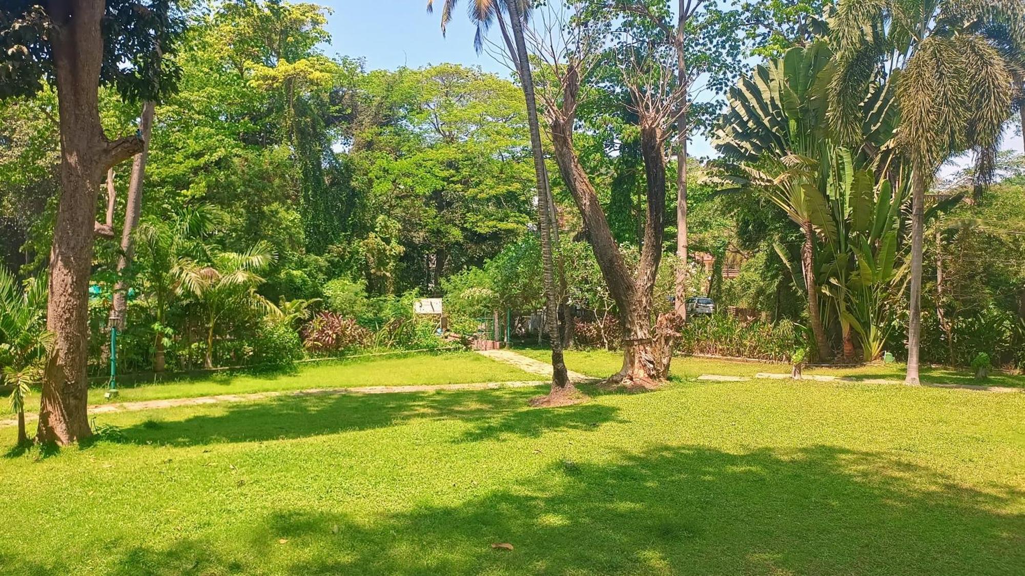 Golden Landmark Green Valley Beach Resort Dona Paula Luaran gambar