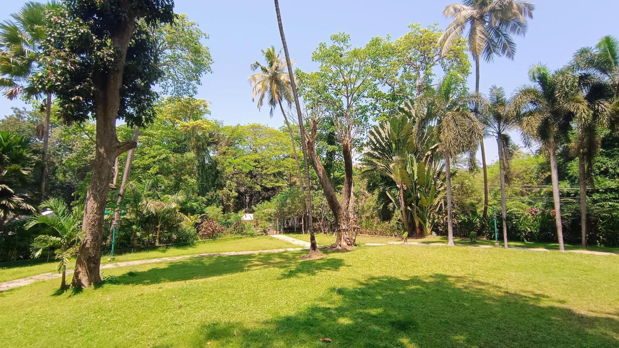 Golden Landmark Green Valley Beach Resort Dona Paula Luaran gambar